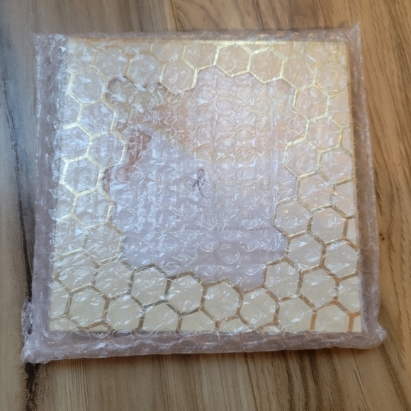 BEAUTY BAKERIE MILK & HONEY HIGHLIGHTING PALETTE - Picture 7 of 9